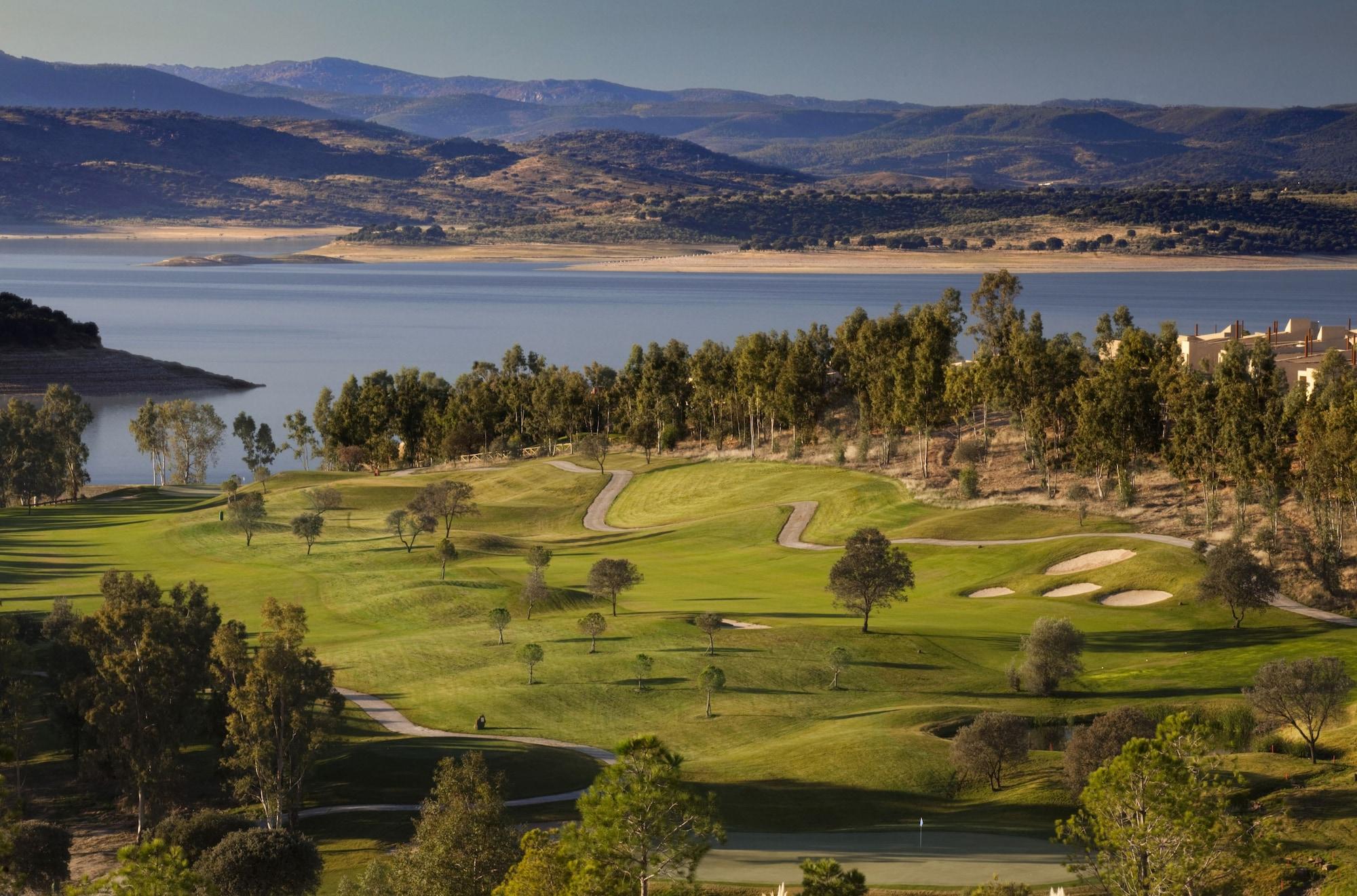 Vincci Valdecanas Golf Ел Гордо Екстериор снимка
