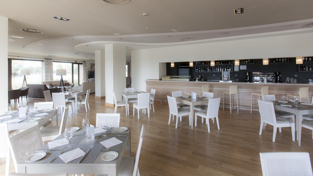Vincci Valdecanas Golf Ел Гордо Екстериор снимка
