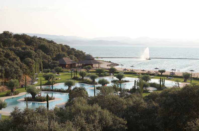 Vincci Valdecanas Golf Ел Гордо Екстериор снимка