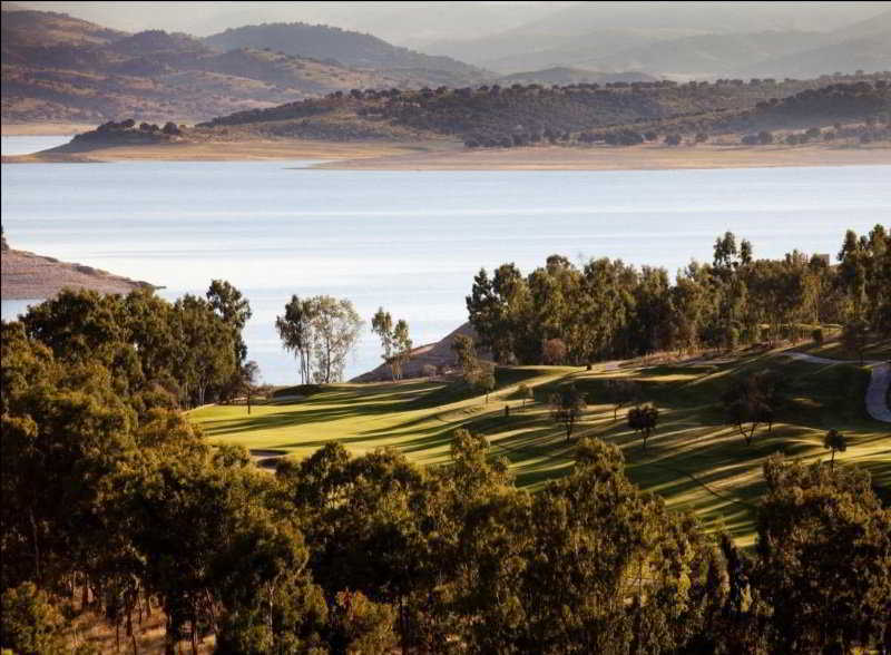 Vincci Valdecanas Golf Ел Гордо Екстериор снимка