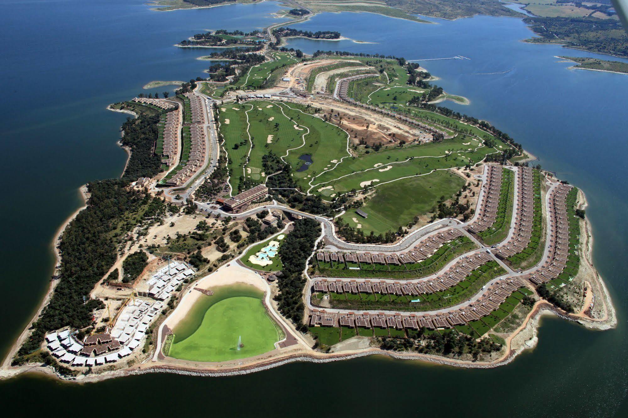 Vincci Valdecanas Golf Ел Гордо Екстериор снимка