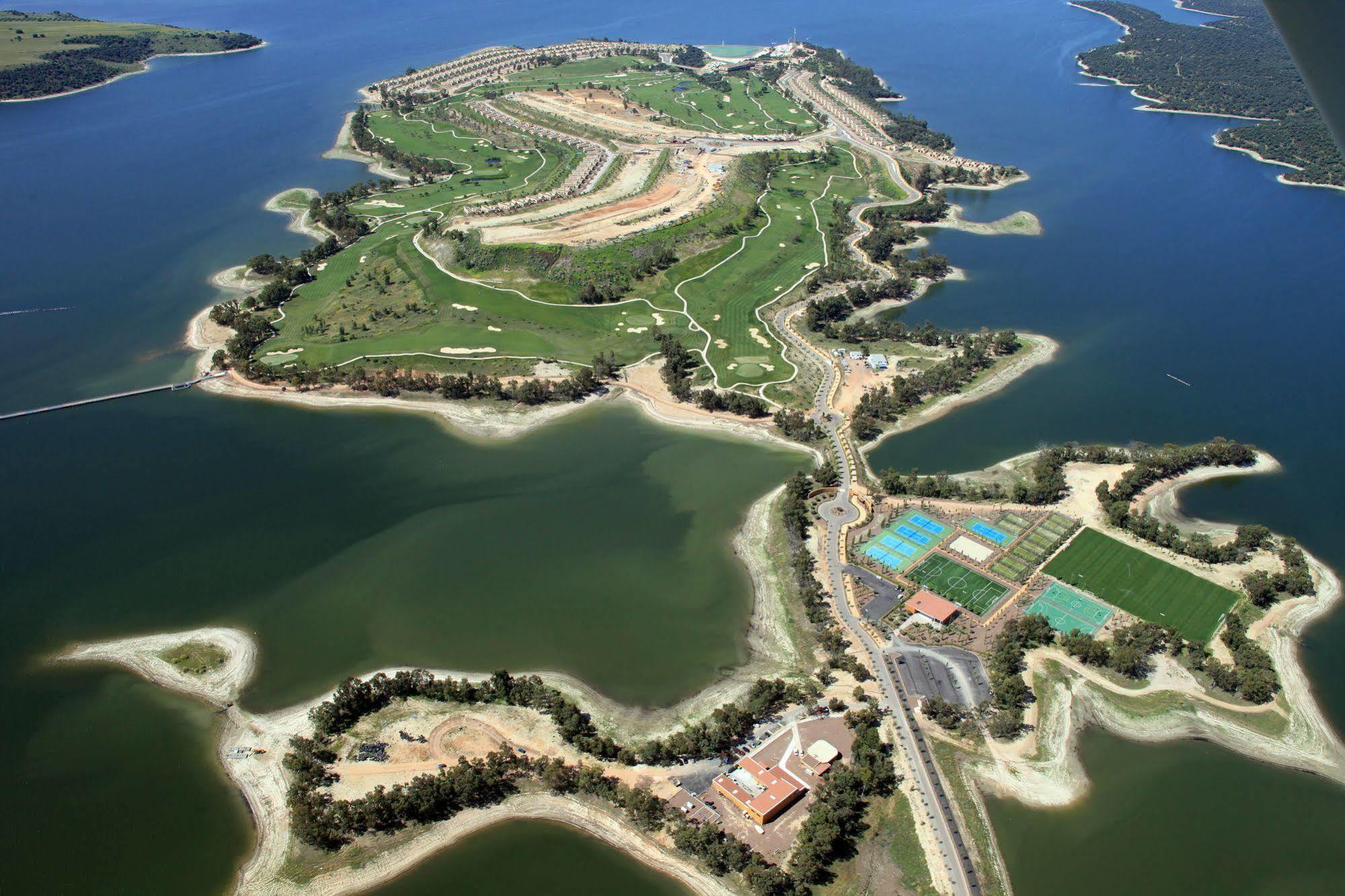 Vincci Valdecanas Golf Ел Гордо Екстериор снимка